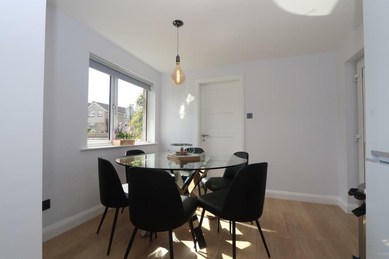 Dunfermline - Luxury 3 Bedroom 2 Bathroom Detached House With Garden Bagian luar foto