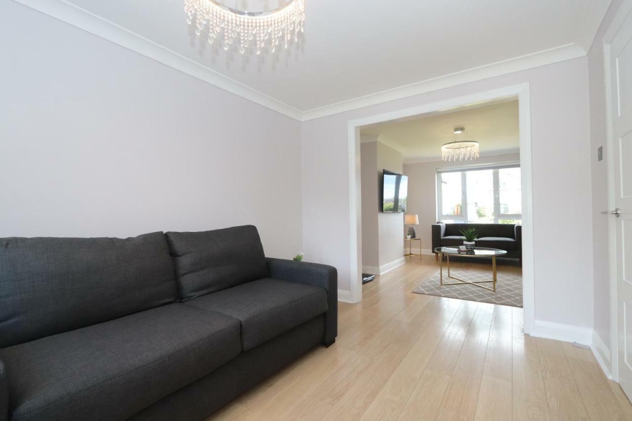 Dunfermline - Luxury 3 Bedroom 2 Bathroom Detached House With Garden Bagian luar foto